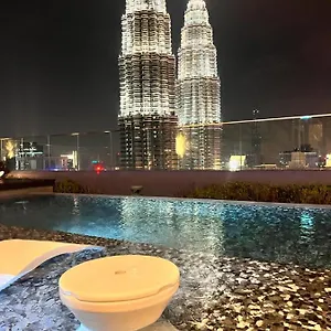  Appartamento Star Klcc By Cozy White Malesia