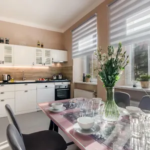 hotellátogatás